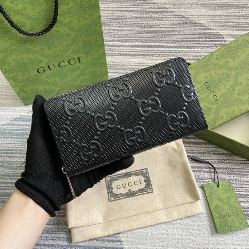 G*u*i wallets & purse